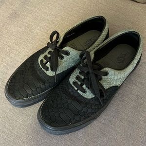 Limited Edition Slytherin Harry Potter Vans